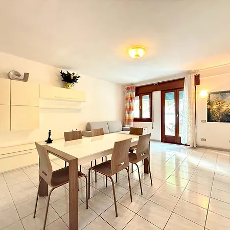 Centralissimo Antonella 8 - Piazza Brescia - Carraro Immobiliare 利多迪迪耶索洛