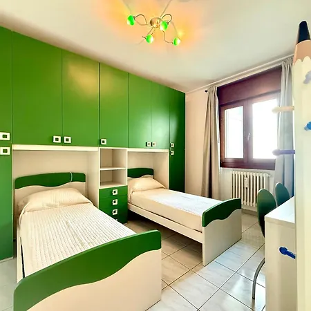 Centralissimo Antonella 8 - Piazza Brescia - Carraro Immobiliare * 利多迪迪耶索洛